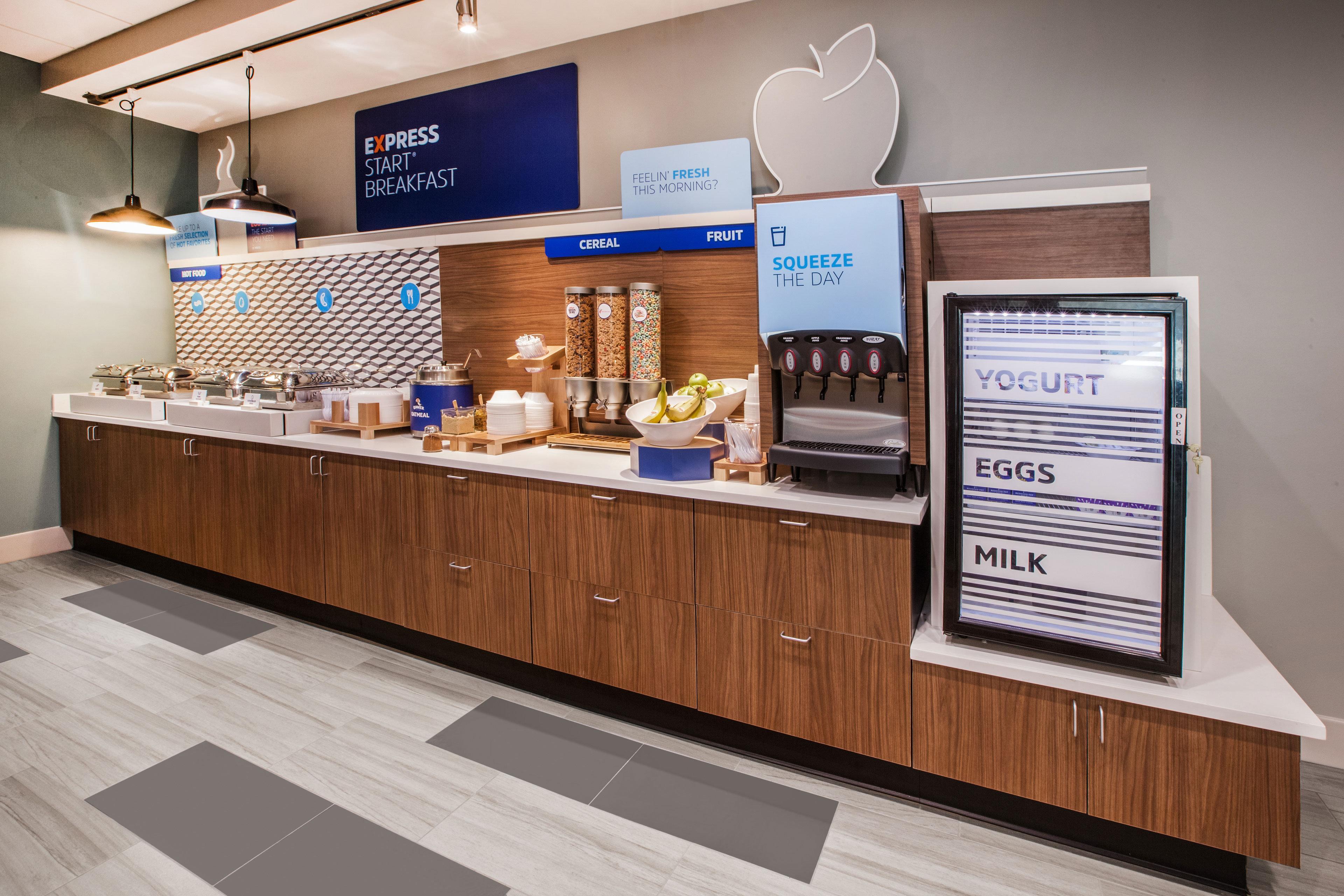 Holiday Inn Express Hotel & Suites Las Vegas By Ihg Bagian luar foto